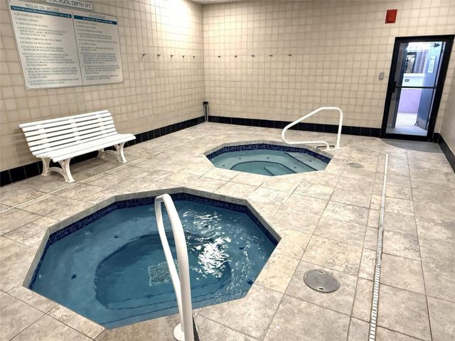 1101 Colony Point Circle 123, Pembroke Pines, FL 33026