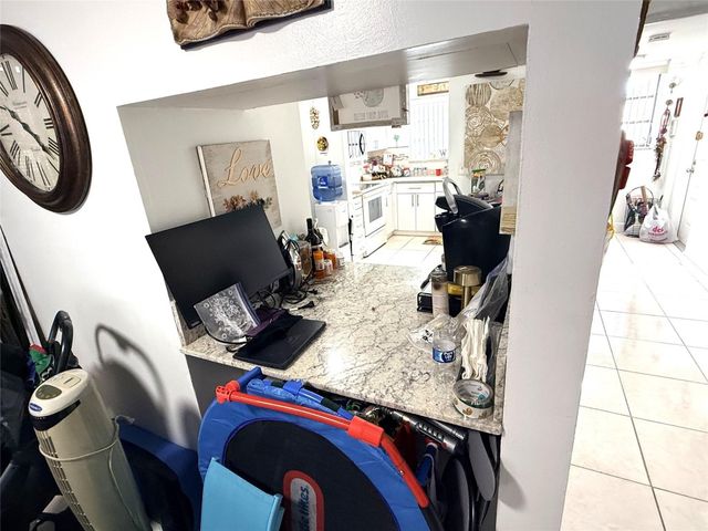 1101 Colony Point Circle 123, Pembroke Pines, FL 33026