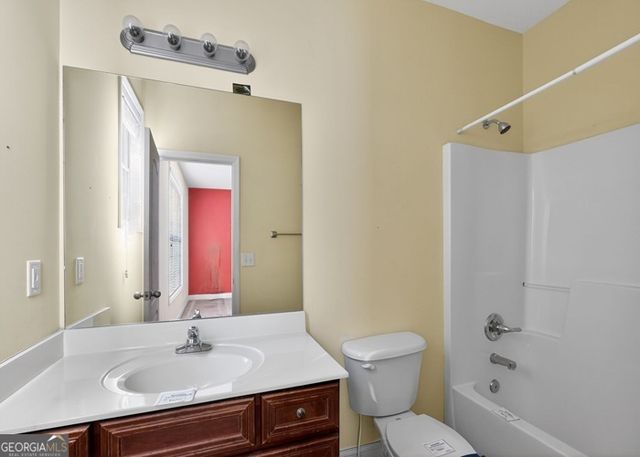 1805 Regents Way, Conyers, GA 30094