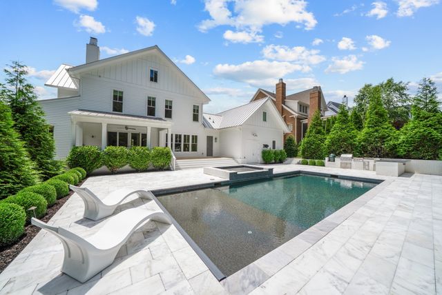 8646 Belladonna Dr, College Grove, TN 37046