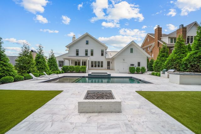 8646 Belladonna Dr, College Grove, TN 37046