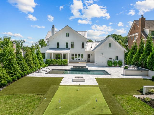 8646 Belladonna Dr, College Grove, TN 37046