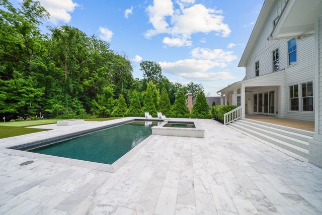 8646 Belladonna Dr, College Grove, TN 37046