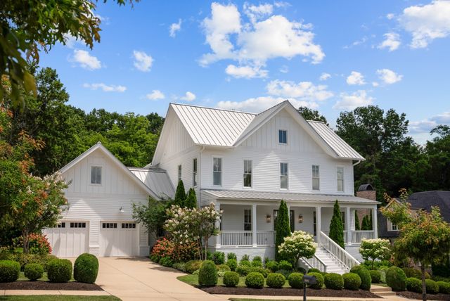 8646 Belladonna Dr, College Grove, TN 37046