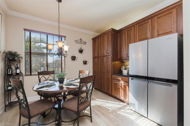 6502 Monterey PT # 202, Naples, FL 34105