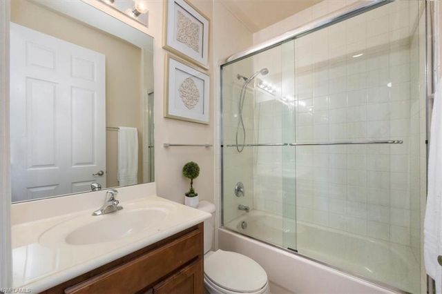 6502 Monterey PT # 202, Naples, FL 34105