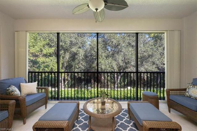 6502 Monterey PT # 202, Naples, FL 34105