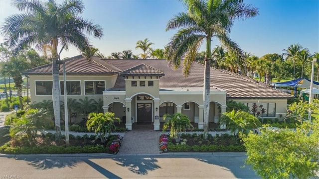 6502 Monterey PT # 202, Naples, FL 34105