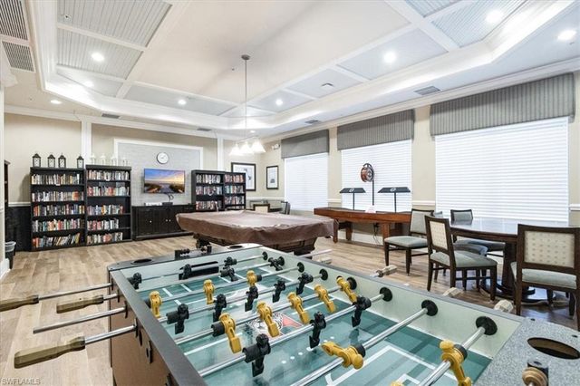 6502 Monterey PT # 202, Naples, FL 34105