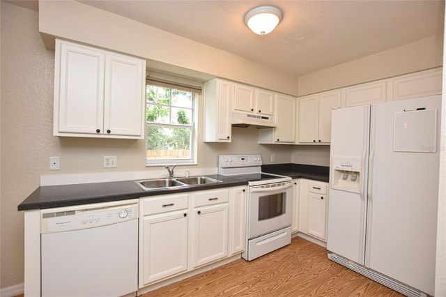 302 W BELMAR STREET, Lakeland, FL 33803