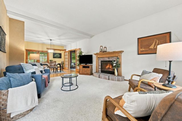 426 Rolling Hills Lane, Hudson, WI 54016