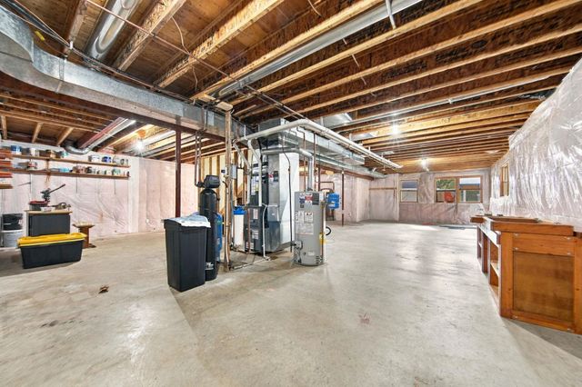 426 Rolling Hills Lane, Hudson, WI 54016