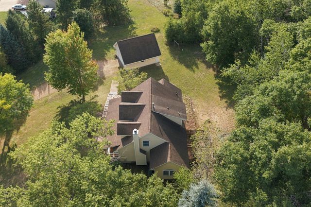 426 Rolling Hills Lane, Hudson, WI 54016