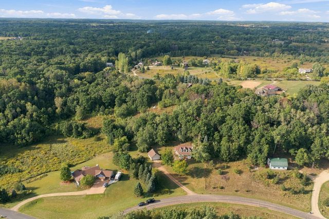 426 Rolling Hills Lane, Hudson, WI 54016