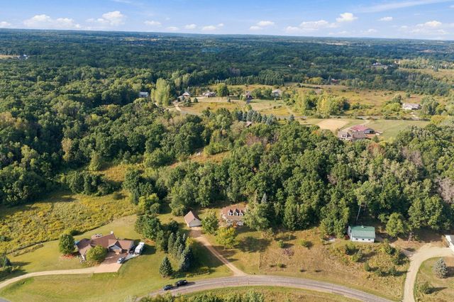 426 Rolling Hills Lane, Hudson, WI 54016