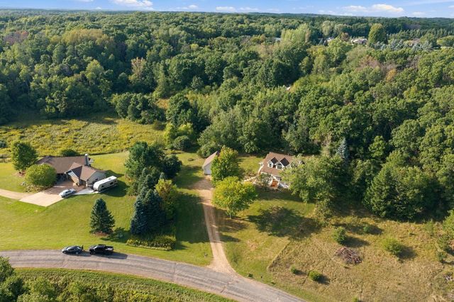 426 Rolling Hills Lane, Hudson, WI 54016