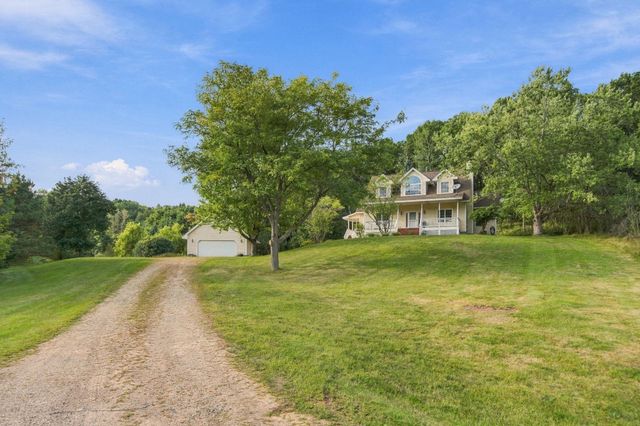 426 Rolling Hills Lane, Hudson, WI 54016