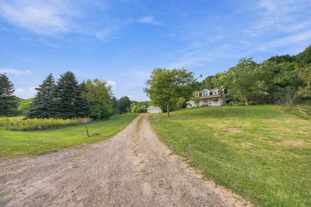 426 Rolling Hills Lane, Hudson, WI 54016
