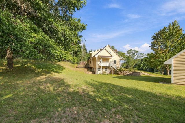 426 Rolling Hills Lane, Hudson, WI 54016