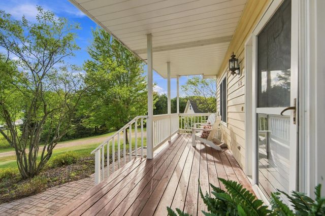 426 Rolling Hills Lane, Hudson, WI 54016