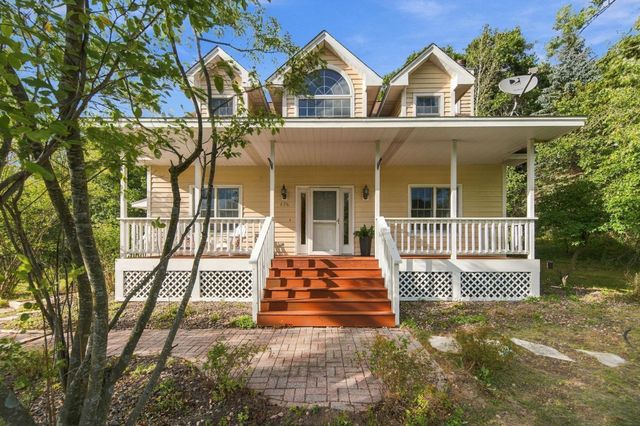 426 Rolling Hills Lane, Hudson, WI 54016