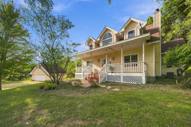 426 Rolling Hills Lane, Hudson, WI 54016