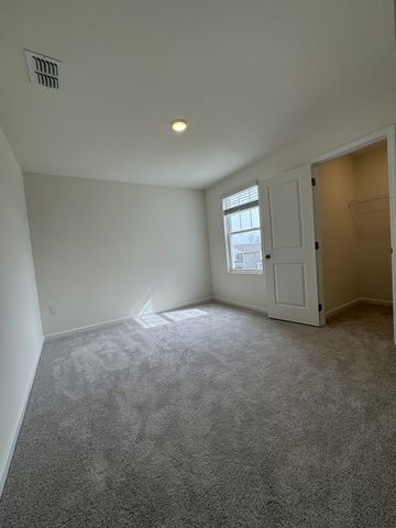 188 Snowdrop Ave, La Vergne, TN 37086