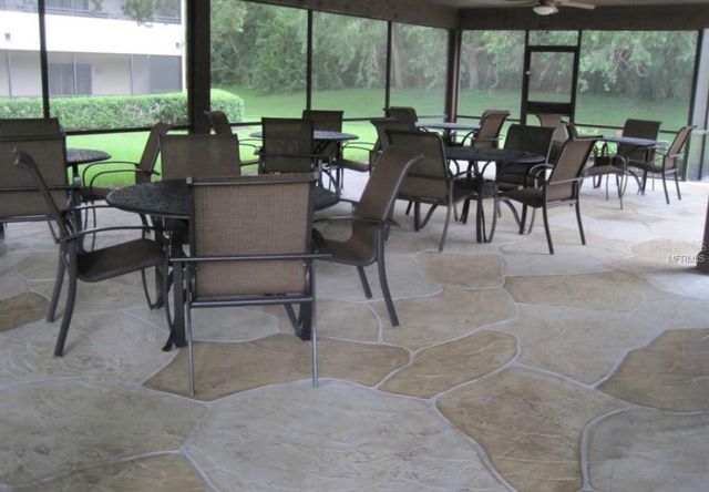 13612 SOUTH VILLAGE DRIVE 5-207, Tampa, FL 33618