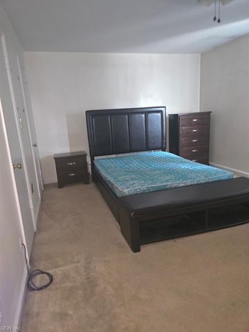 122 Towne Square DR, Newport News, VA 23607