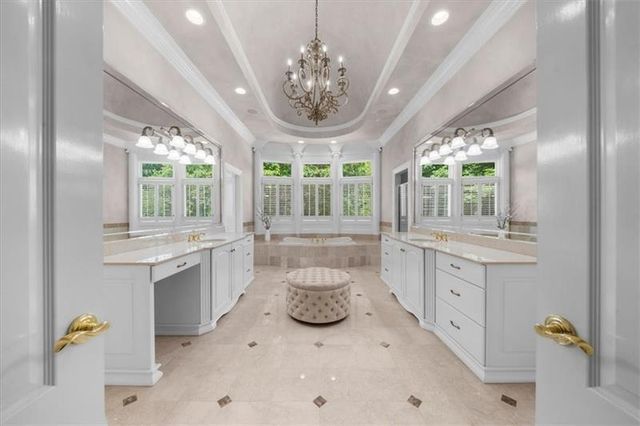 9005 Old Southwick Pass, Alpharetta, GA 30022