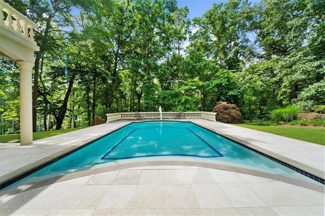 9005 Old Southwick Pass, Alpharetta, GA 30022