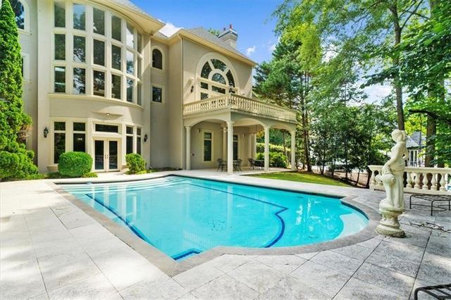 9005 Old Southwick Pass, Alpharetta, GA 30022