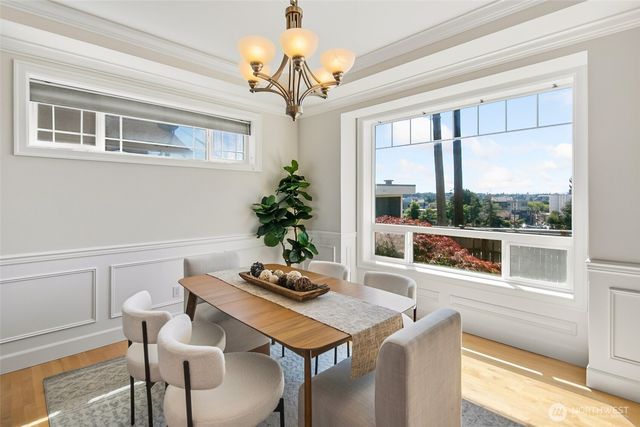 7208 8th Avenue NE, Seattle, WA 98115