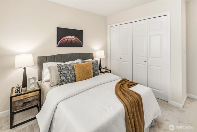 7208 8th Avenue NE, Seattle, WA 98115
