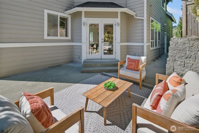 7208 8th Avenue NE, Seattle, WA 98115