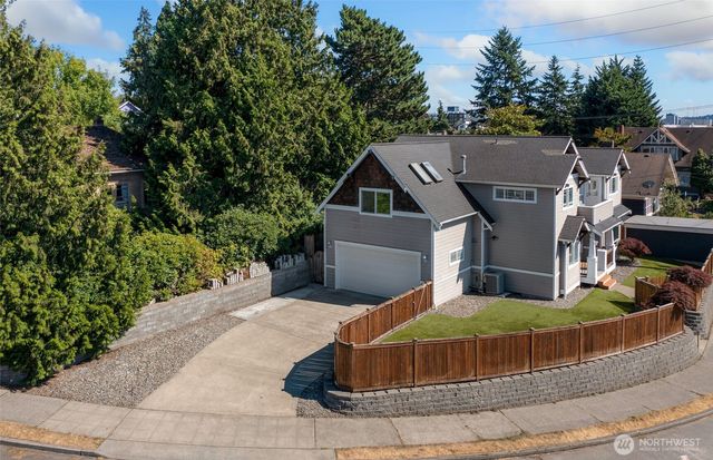 7208 8th Avenue NE, Seattle, WA 98115