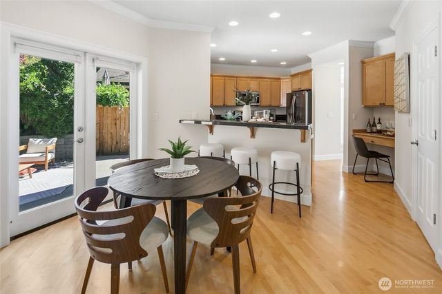 7208 8th Avenue NE, Seattle, WA 98115