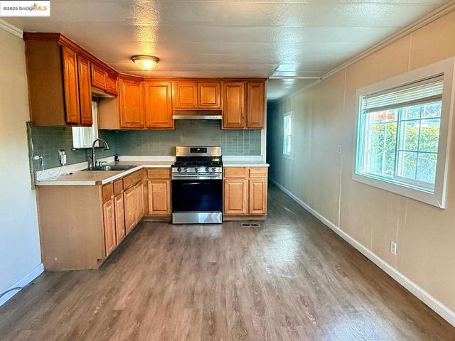 1153 Rumrill Blvd, San Pablo, CA 94806