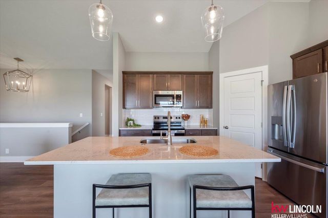 7307 Strait Road, Lincoln, NE 68521