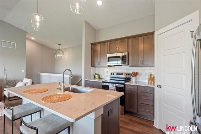 7307 Strait Road, Lincoln, NE 68521