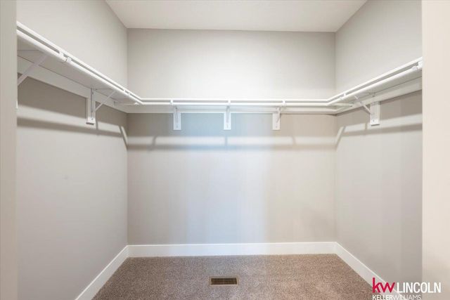 7307 Strait Road, Lincoln, NE 68521