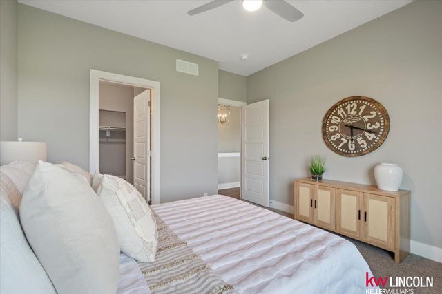 7307 Strait Road, Lincoln, NE 68521