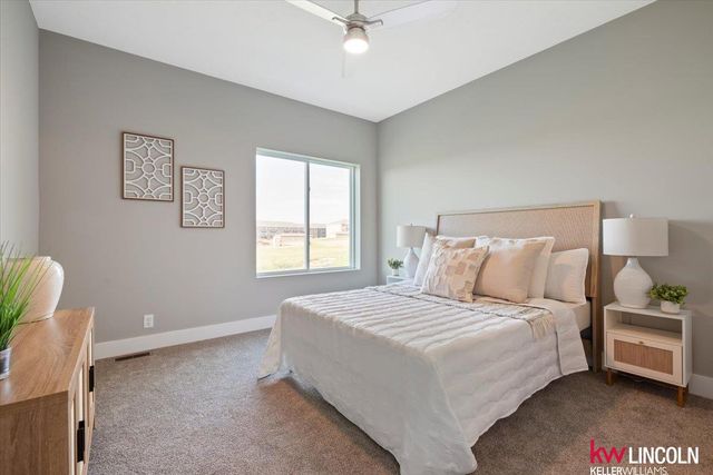 7307 Strait Road, Lincoln, NE 68521