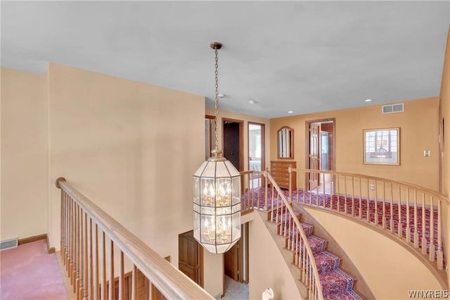 11 Stratford Court, Amherst, NY 14051