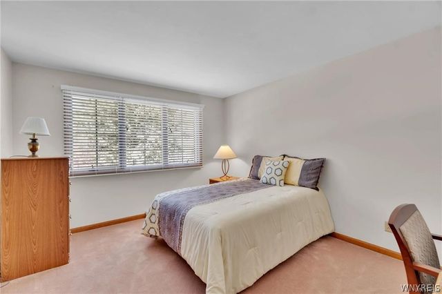 11 Stratford Court, Amherst, NY 14051