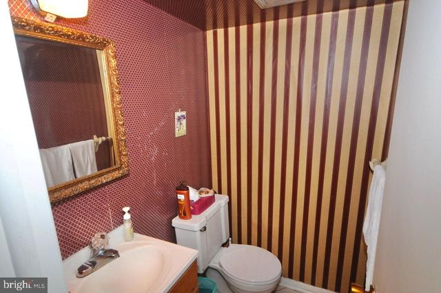 29 STRATHMORE DR, Cherry Hill, NJ 08003