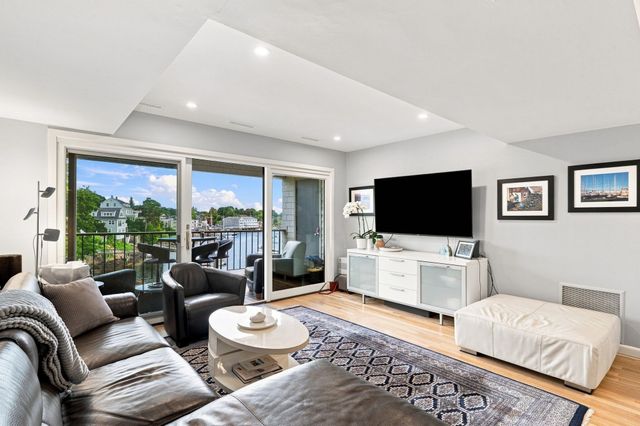 5 Independence Way C, Marblehead, MA 01945