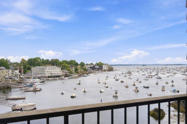 5 Independence Way C, Marblehead, MA 01945