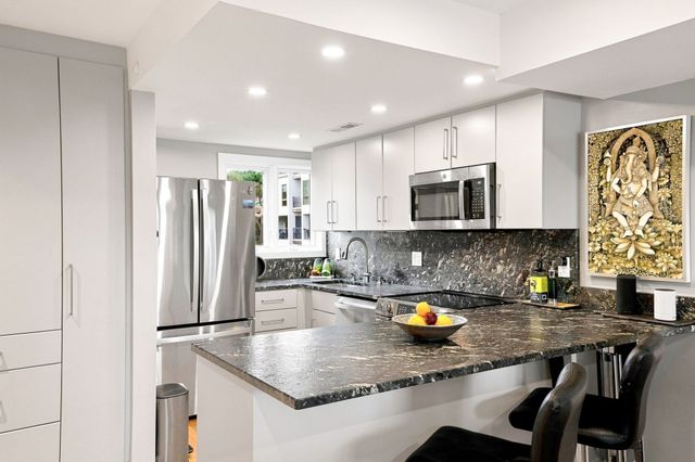 5 Independence Way C, Marblehead, MA 01945