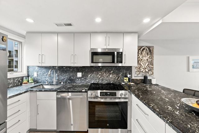 5 Independence Way C, Marblehead, MA 01945